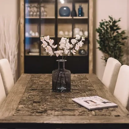 Four Elements Apartman *